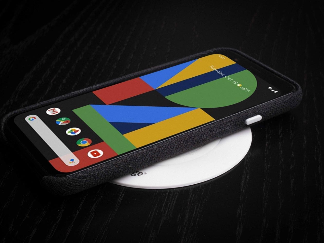 Air Charger - Black Nylon Surface Charger in use