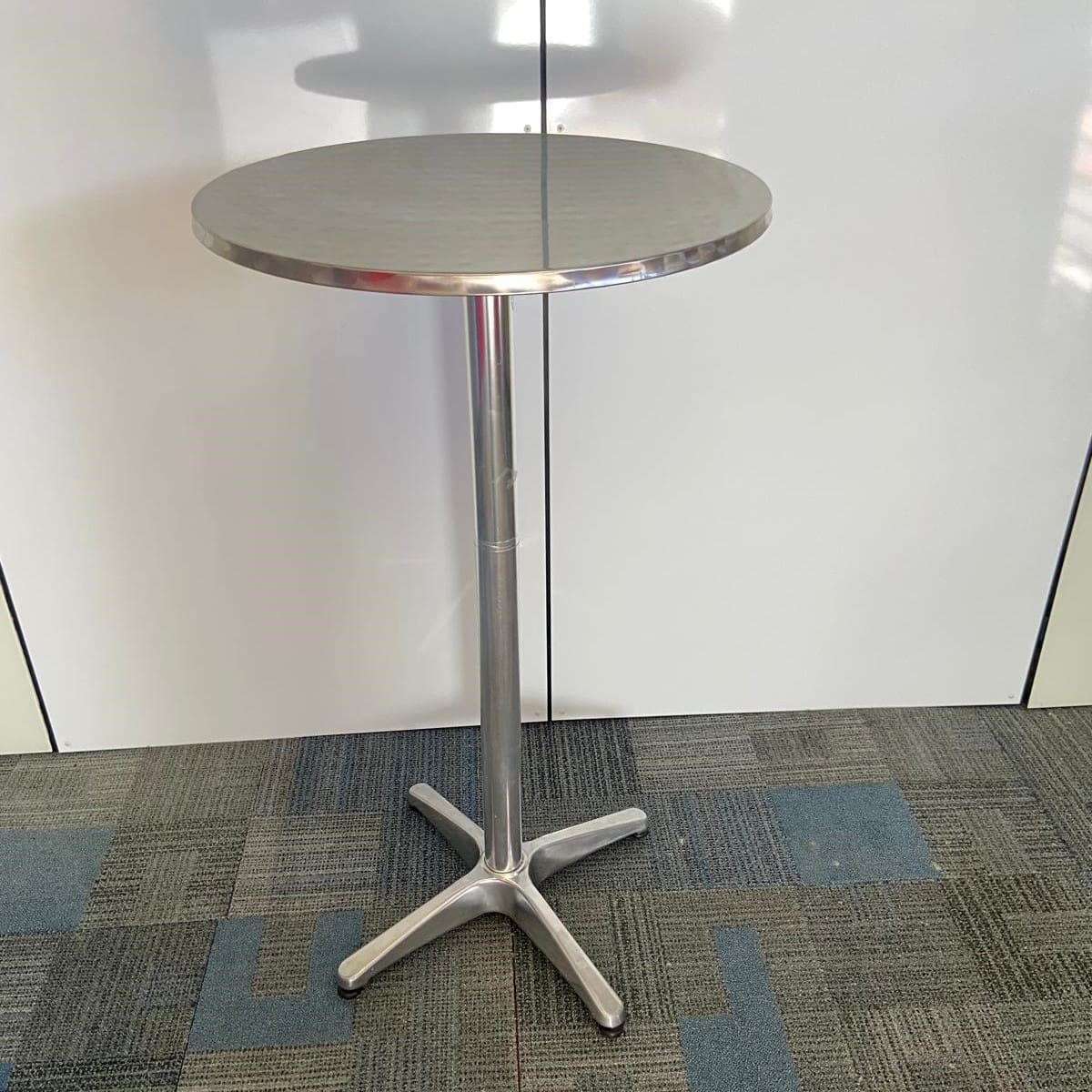 Round Table 1100 H